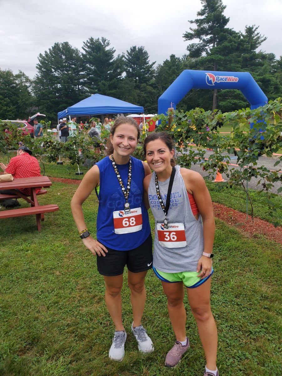 Sylwia Lipior 14 poses with English teacher and avid runner Stephanie Fernandes.